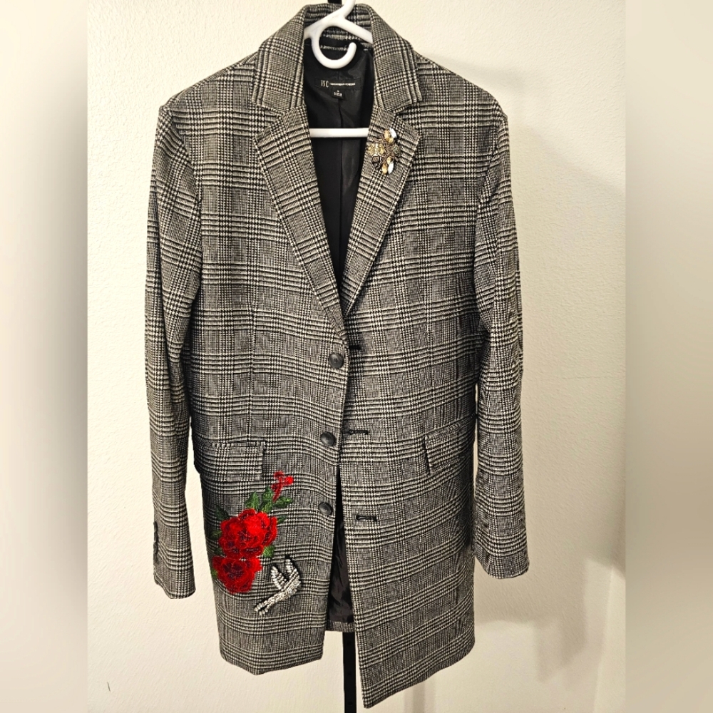INC Black/White Plaid Coat with decorative detail. Sz Small